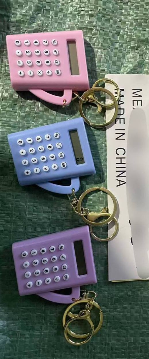CALCULATOR KEYHOLDER