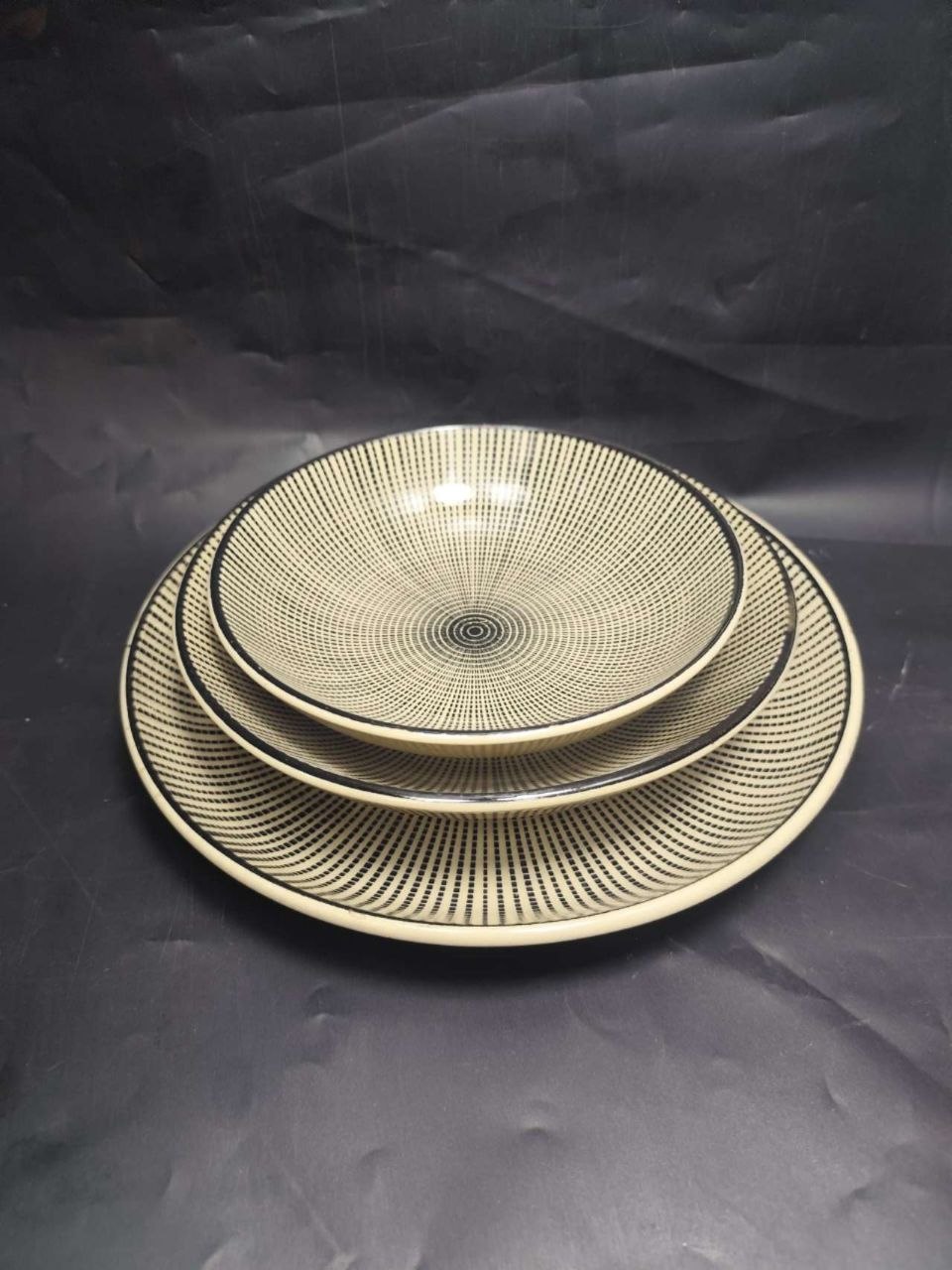 HGB7 Small flower plate